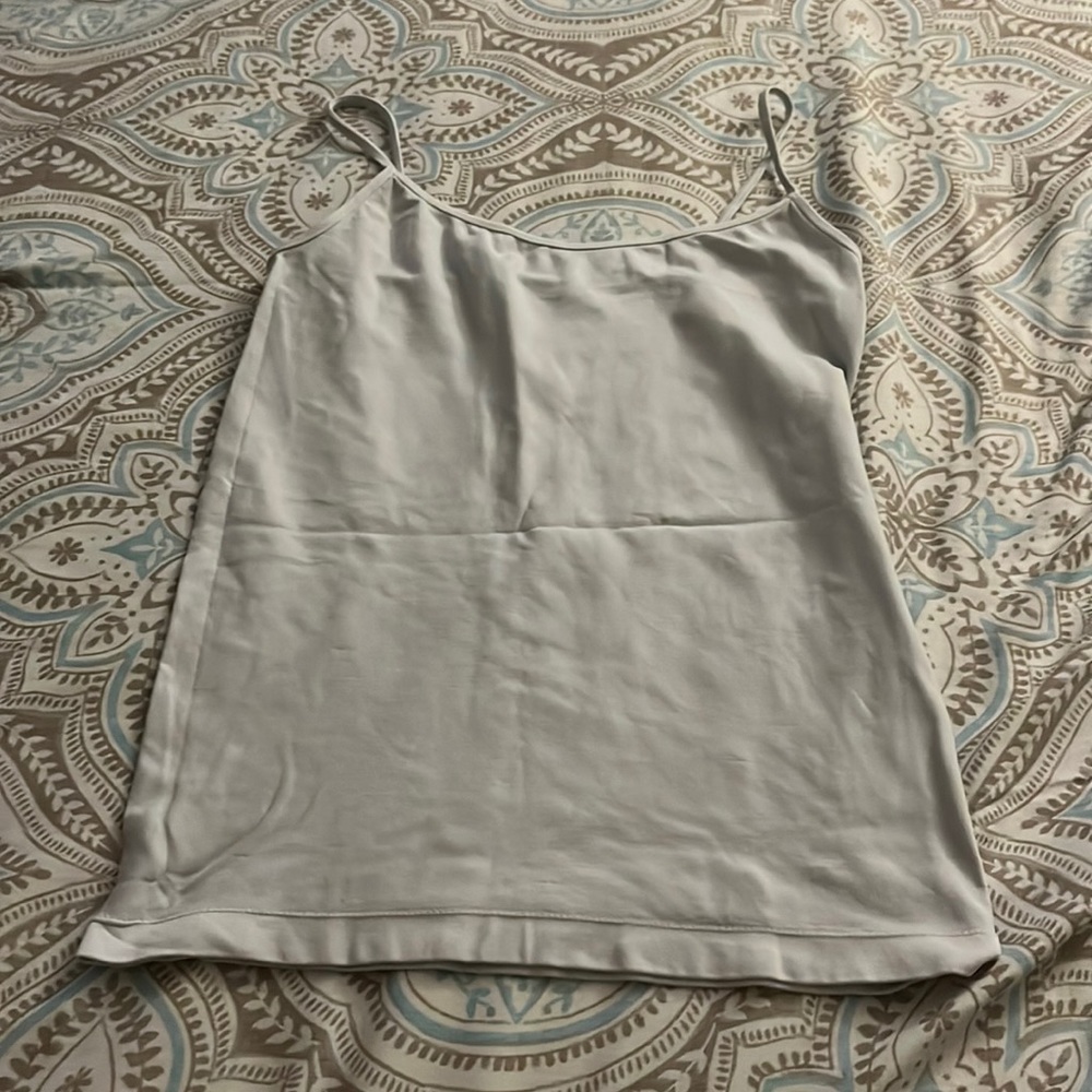 white tank